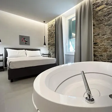 New Moon Rooms La Spezia Exterior foto