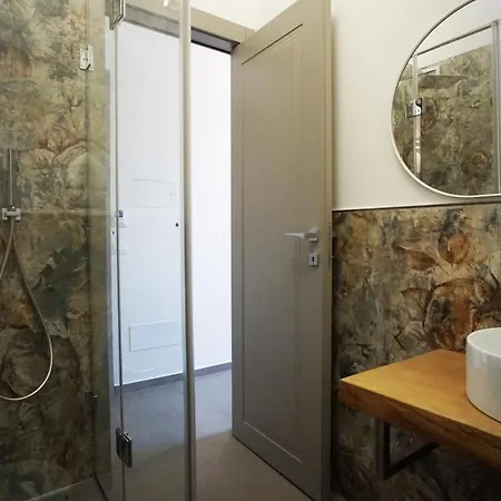 New Moon Rooms La Spezia Exterior foto