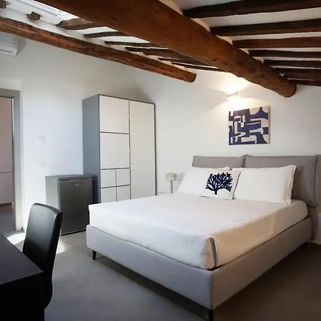 New Moon Rooms La Spezia Exterior foto
