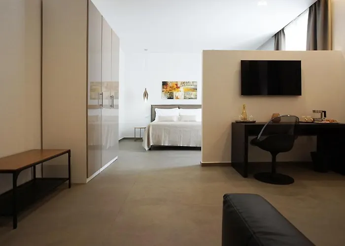 New Moon Rooms